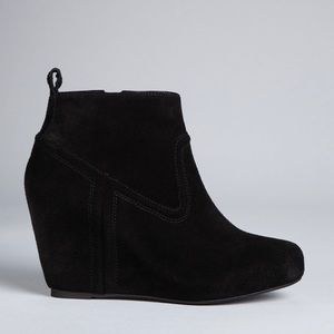 DV by Dolce Vita Phillipa Wedge Bootie NWB